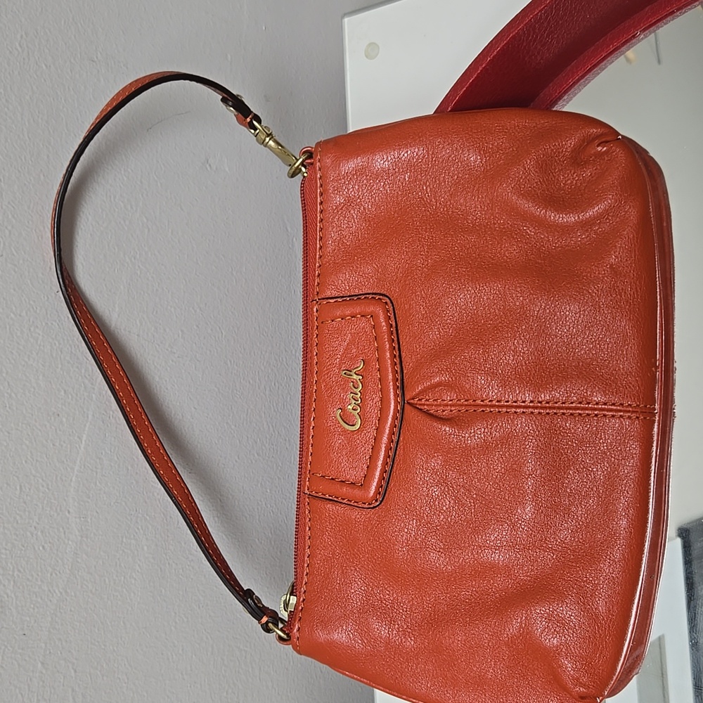 Coach vintage leather small purse burnt orange w/ gold metal gear